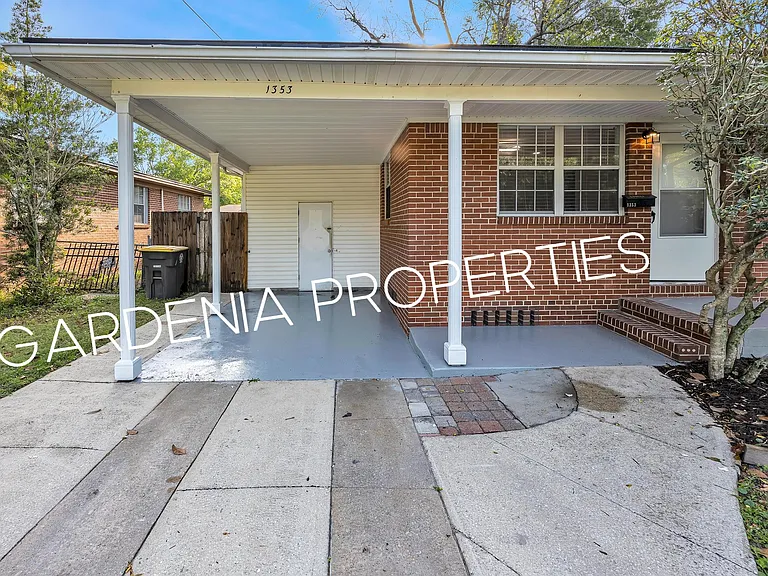 1353 Placid Pl — Photo 2