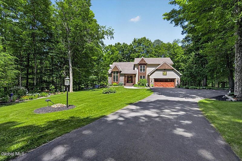 2nd image of 5544 Parkis Mills Road