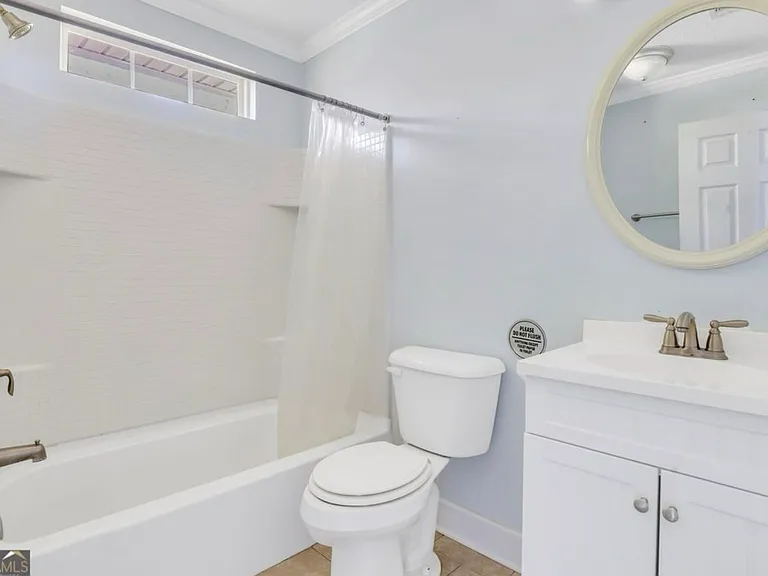 108 Stafford St — Photo 2