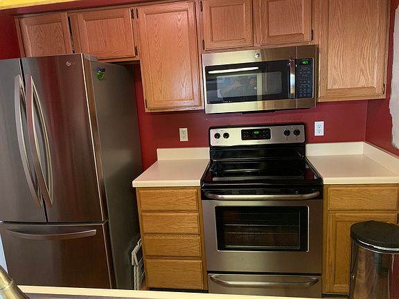 3rd image of 19 Forest Oaks Dr