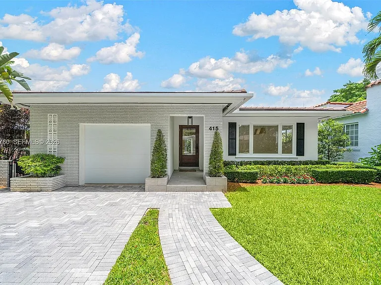 415 Navarre Ave — Photo 2