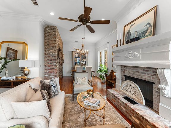 4th image of 2157 S Turnberry Ave