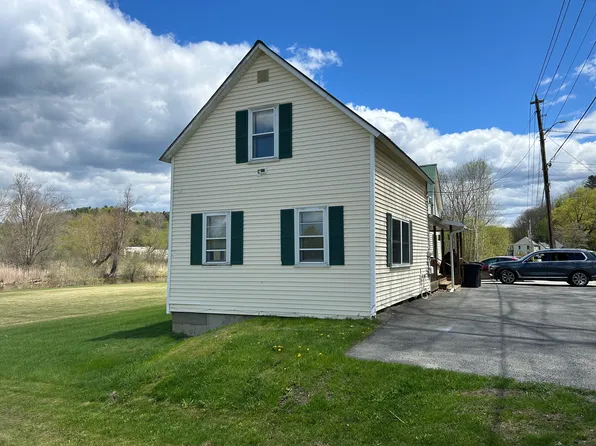 91 Clyde St #1, Newport, VT 05855