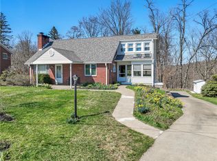 121 Crandon Cir, Beaver, PA 15009