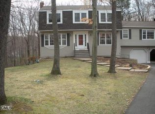 22 Judith Dr, Danbury, CT 06811