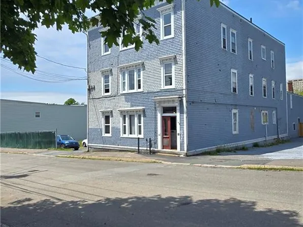149 Britain St, Saint John, NB E2L 1X3