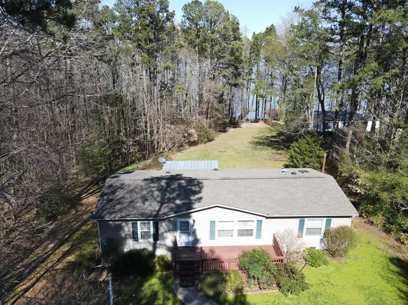 5117 Carters Point Rd, Buffalo Junction, VA 24529