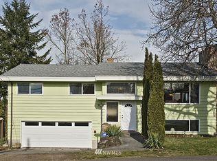 4008 SW 100th St, Seattle, WA 98146