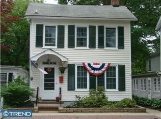 8 Park Place Cir, Cranbury, NJ 08512