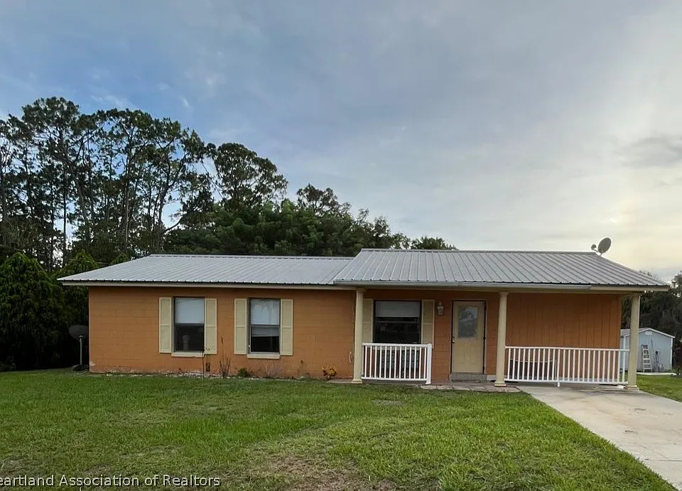 749 Memorial Dr