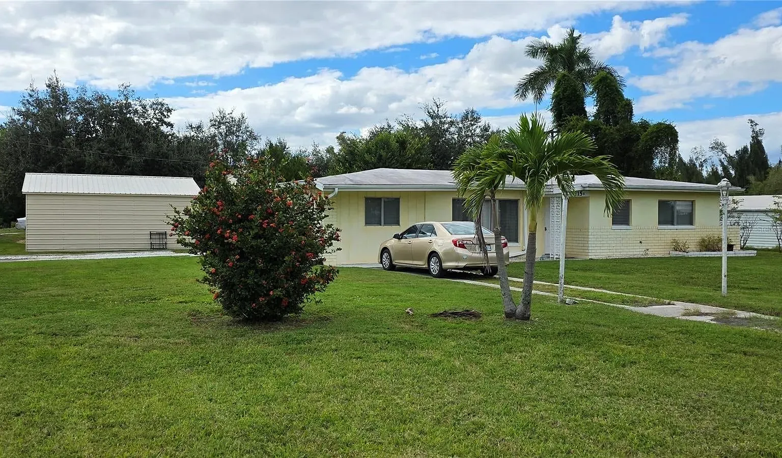 2 bed, 1000 sqft, $1,495 — Photo 1