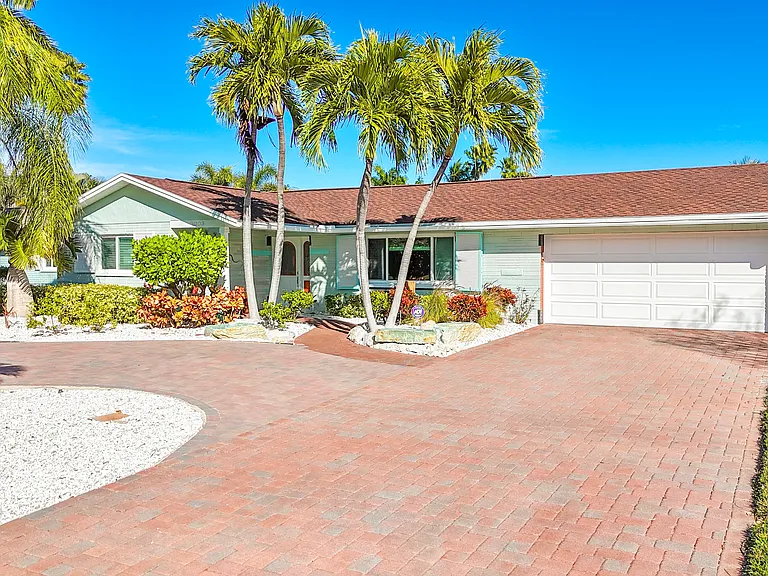 3003 W Vina Del Mar Blvd — Photo 57