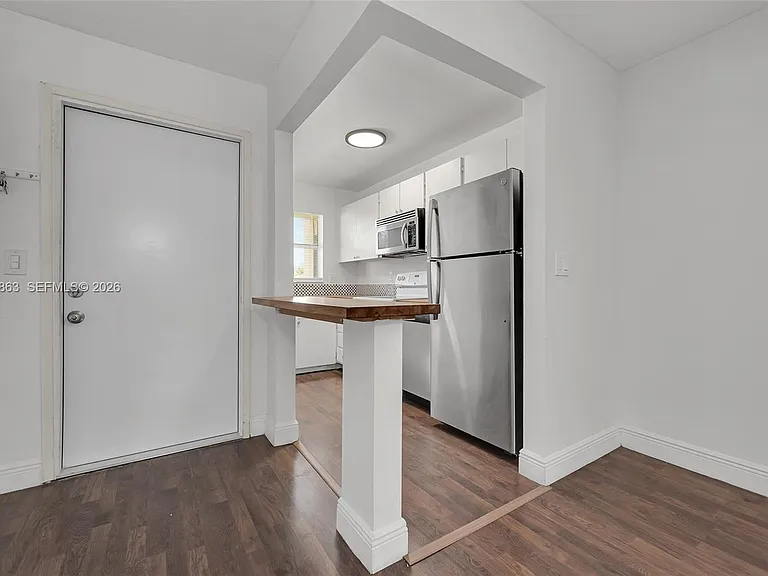 250 Layne Blvd #205 — Photo 22