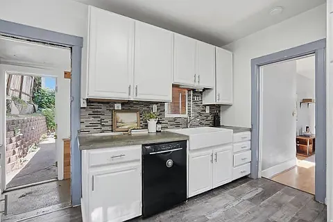 1037 E Linden Ave S — Photo 19