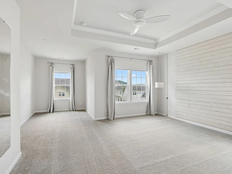 2030 Oglethorpe Dr — Photo 37