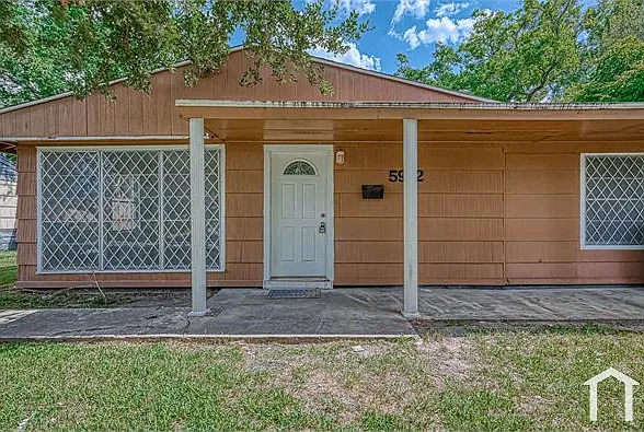 5962 Willow Glen Dr — Photo 1