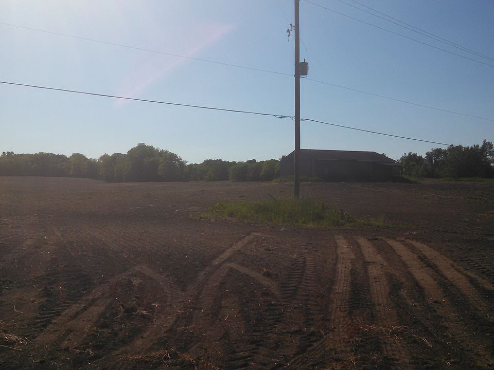 1st image of 1701 N 33rd St