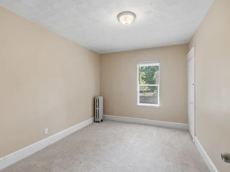 735 Union St — Photo 11