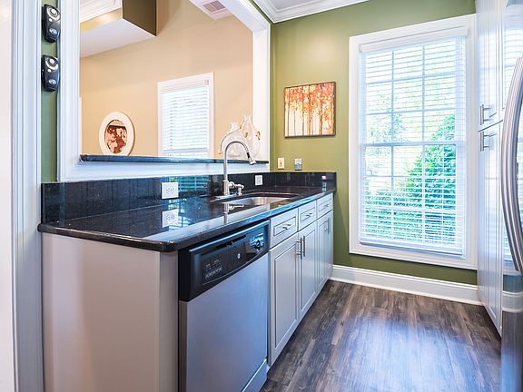 Clubhouse Kitchen