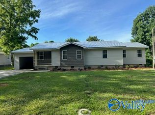 418 Stone St, Glencoe, AL 35905