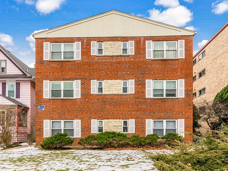 2146 Sherman Ave. — Photo 1