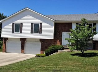 4158 Deer Ridge Dr, Hannibal, MO 63401