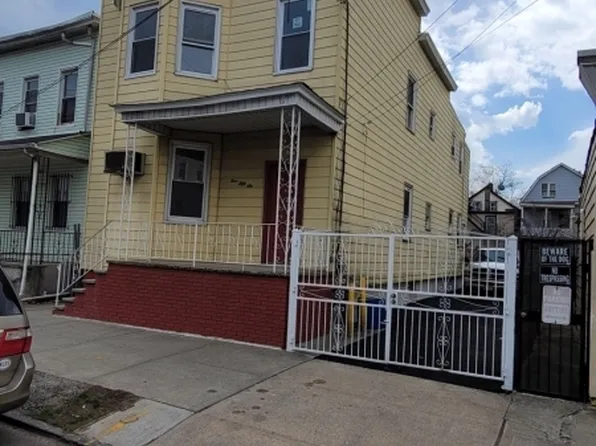 456 Fulton St, Elizabeth City, NJ 07206