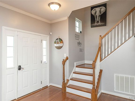 4th image of 8819 Lake Jordan Cir
