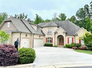 5 Worthdale Ct, Greensboro, NC 27408