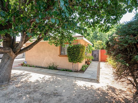 5th image of 20940 Saticoy St