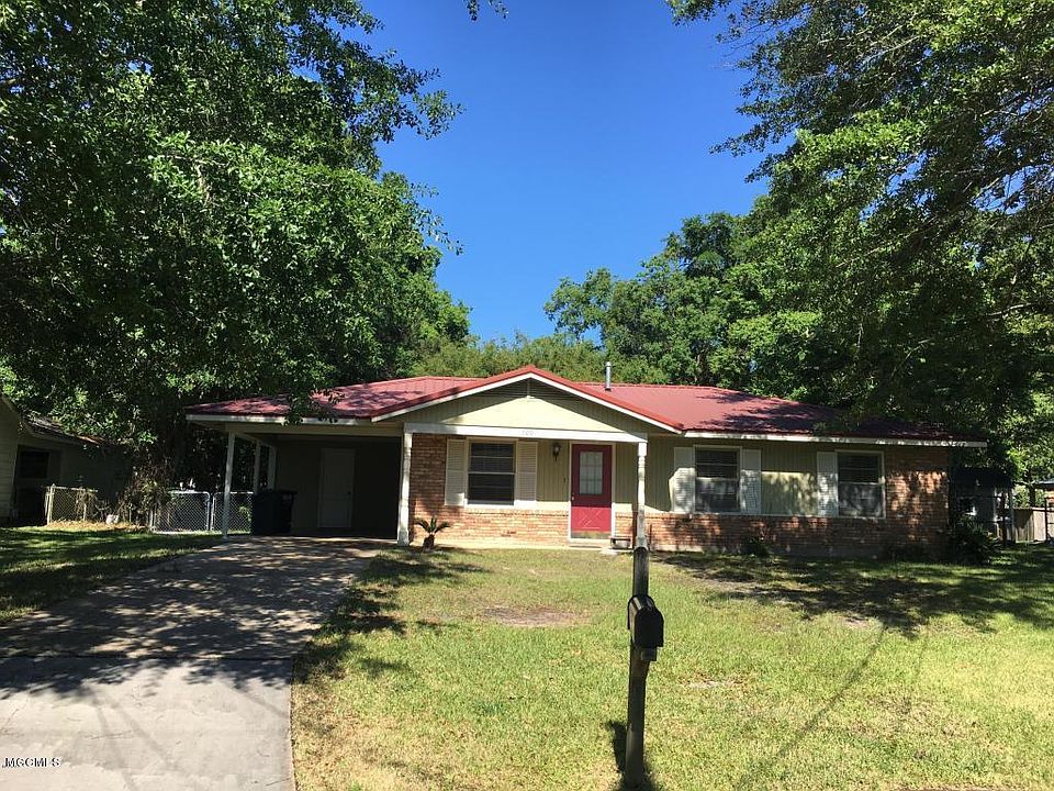 1st image of 709 Twin Oaks Dr