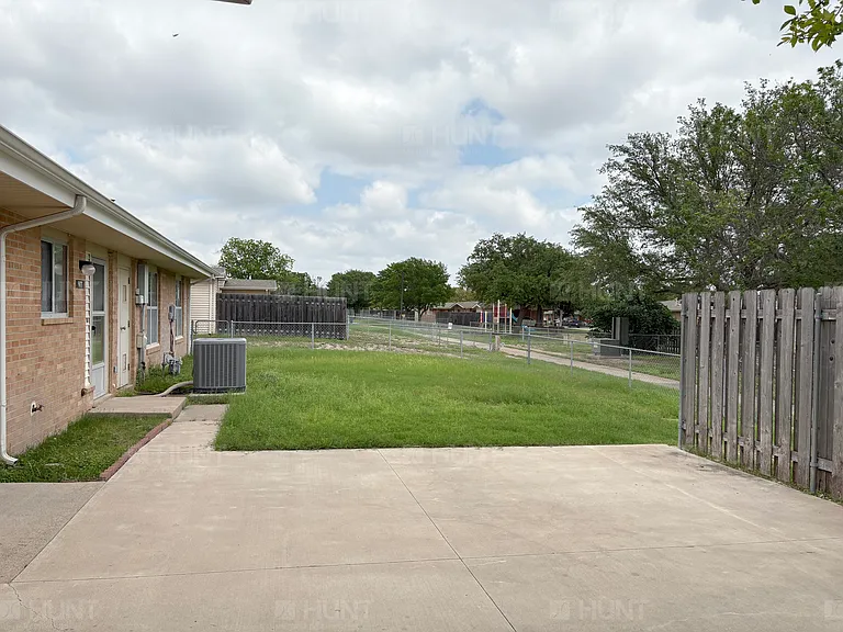 9075 Frazier St — Photo 19