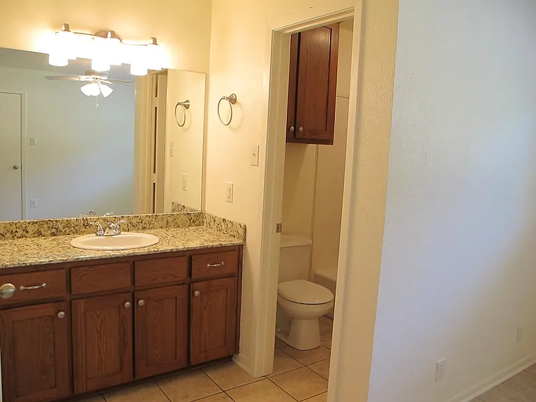 304 Mockingbird Ln — Photo 15