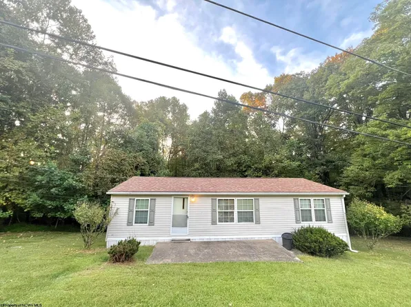 80 Powell Rd, Fairmont, WV 26554