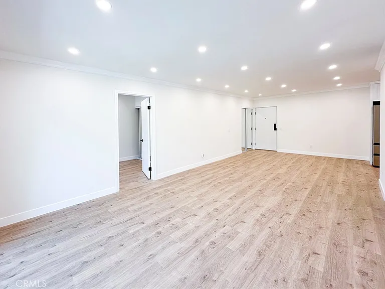 500 Jackson Pl #306 — Photo 7