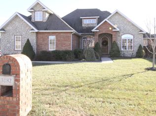 3182 W Knob Hill St, Springfield, MO 65810