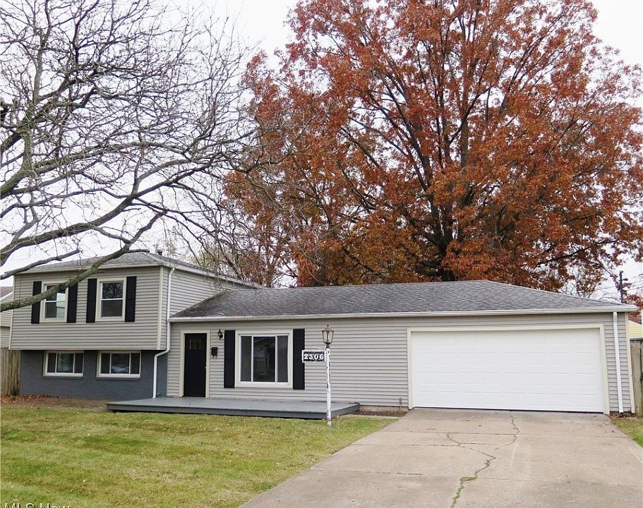 1st image of 2306 Lincoln Dr