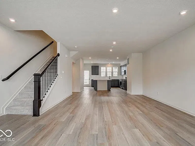 3 bed, 2.5 bath, 1980 sqft, $2,695 — Photo 4
