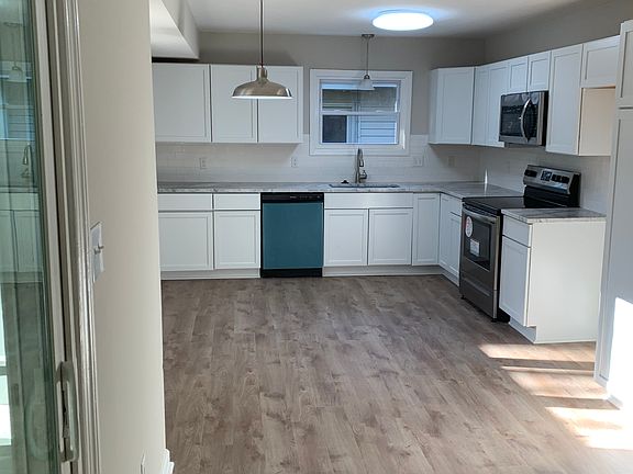5th image of 101 Mansfield Blvd