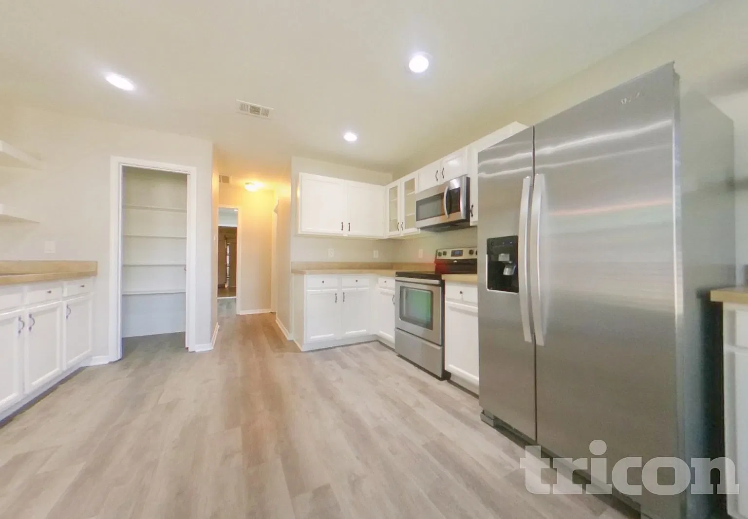 2325 Horseback Trail Fort Worth TX — Photo 4