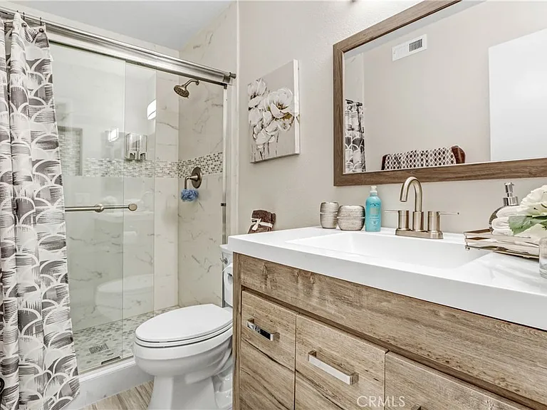 16172 Quartz St — Photo 11