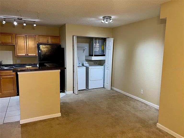 375 Lake Ontario Ct #203 — Photo 9