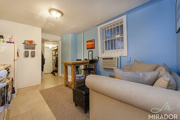 Rented by Mirador Real Estate | media 12