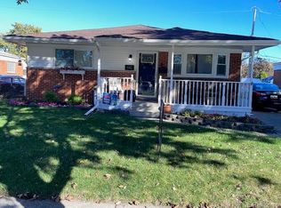 9011 Laurence Ave, Allen Park, MI 48101