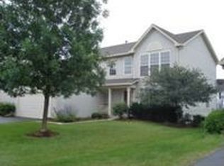 2453 Smithfield Ln, Aurora, IL 60503