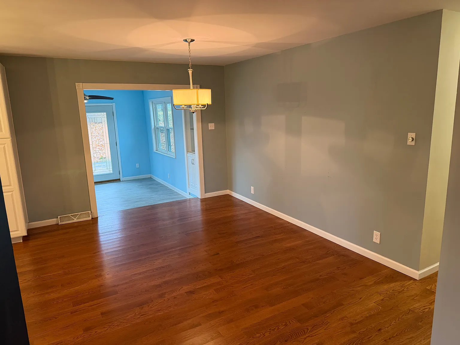 61 Forest Hills Dr photo 1