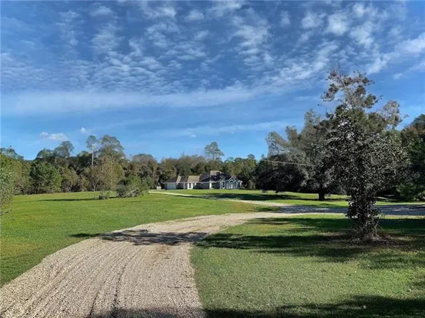 12459 Corte Ln, Covington, LA 70435