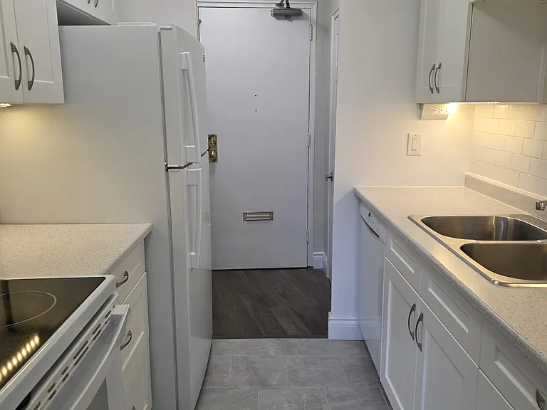 751 Pine St #109 — Photo 40