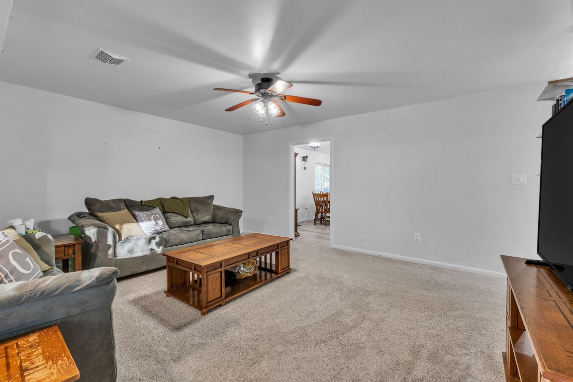 next background image