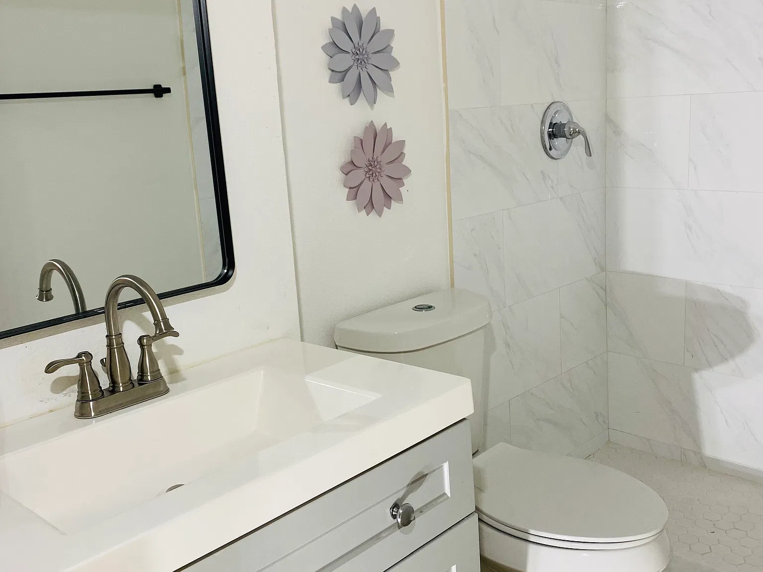 2 bed, 1100 sqft, $1,600 — Photo 1